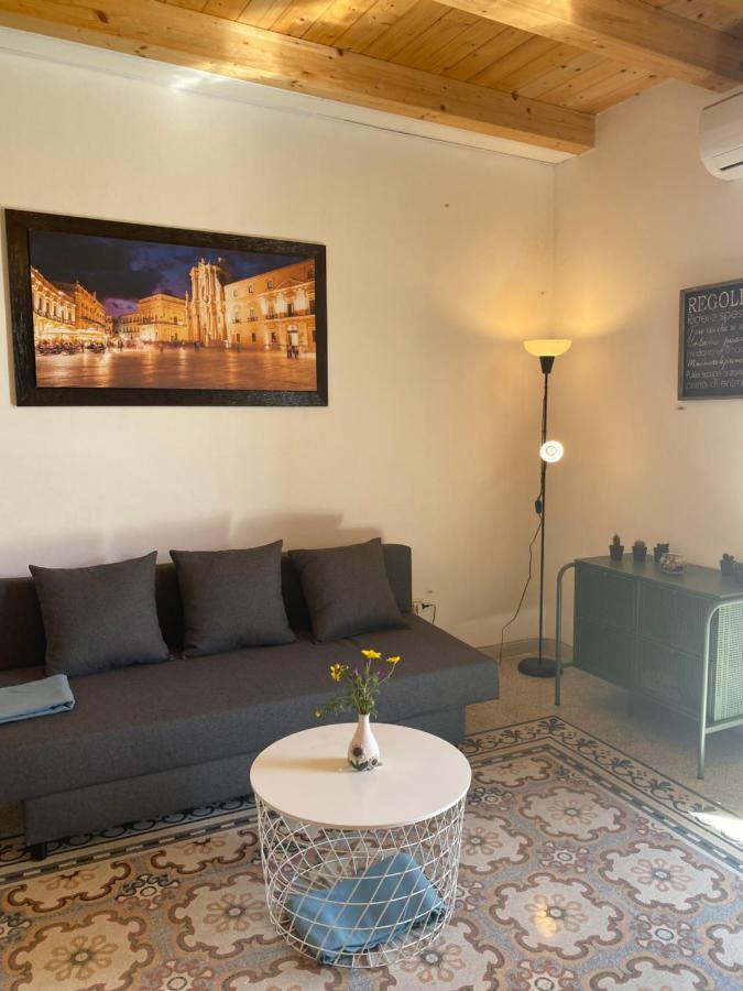 דירות סירקוזה Casaluna מראה חיצוני תמונה