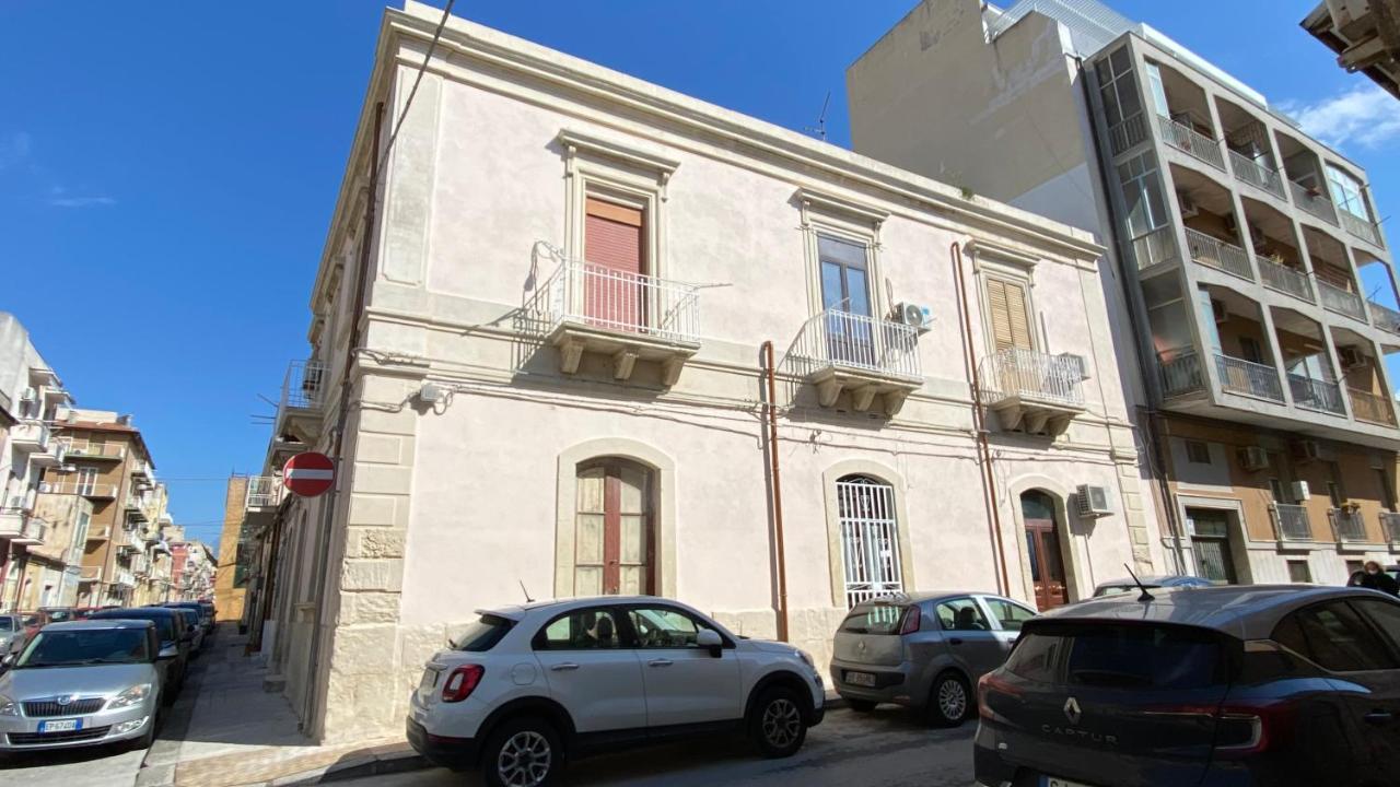 דירות סירקוזה Casaluna מראה חיצוני תמונה